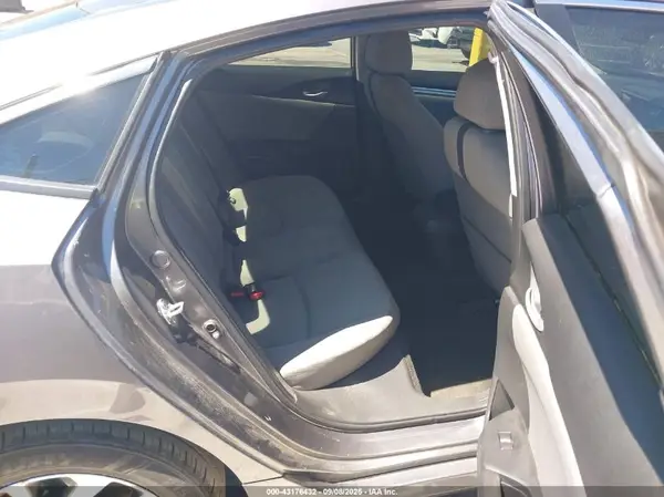 2HGFC2F72JH600051 2018 HONDA CIVIC - Image 8