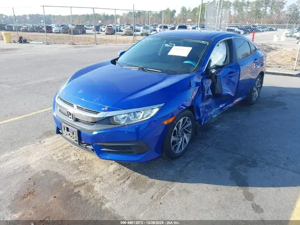 2HGFC2F72JH609851 2018 HONDA CIVIC - Image 2