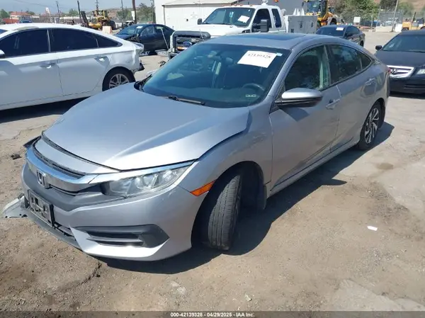 2HGFC2F73GH562595 2016 HONDA CIVIC - Image 2