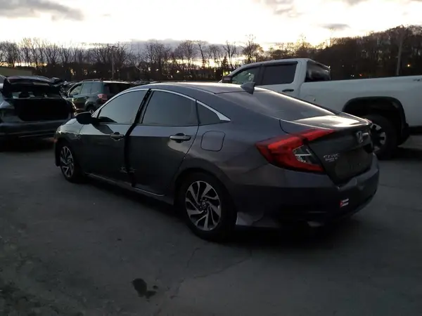 2HGFC2F73HH510272 2017 HONDA CIVIC - Image 2