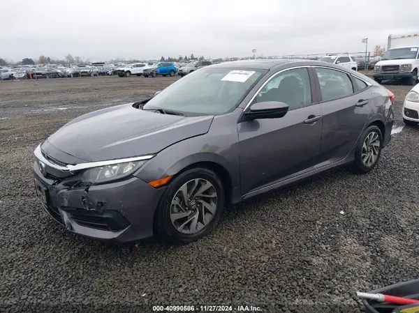 2HGFC2F73HH517867 2017 HONDA CIVIC - Image 2