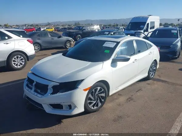 2HGFC2F73HH558760 2017 HONDA CIVIC - Image 2
