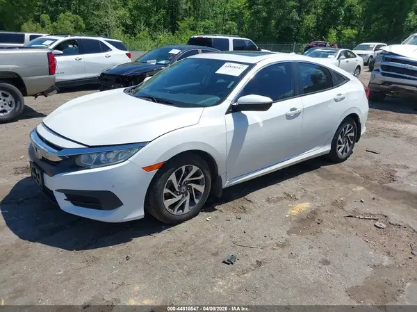 2HGFC2F73JH503764 2018 HONDA CIVIC - Image 2