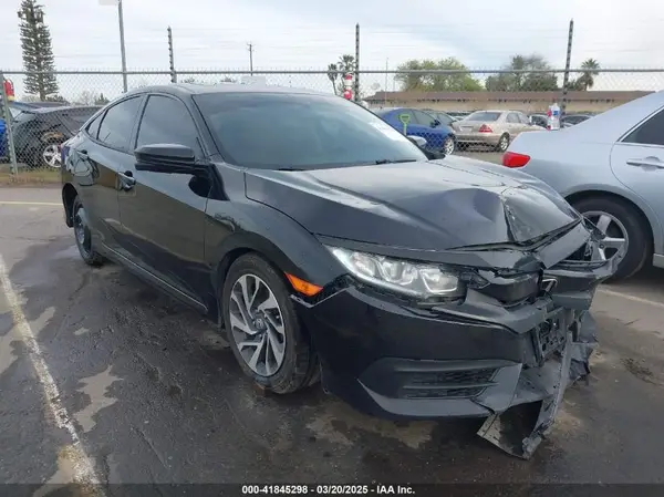 2HGFC2F73JH506485 2018 HONDA CIVIC - Image 1