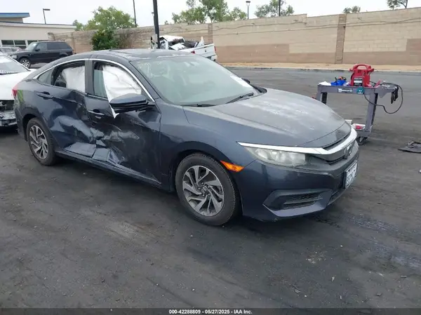 2HGFC2F73JH516112 2018 HONDA CIVIC - Image 1