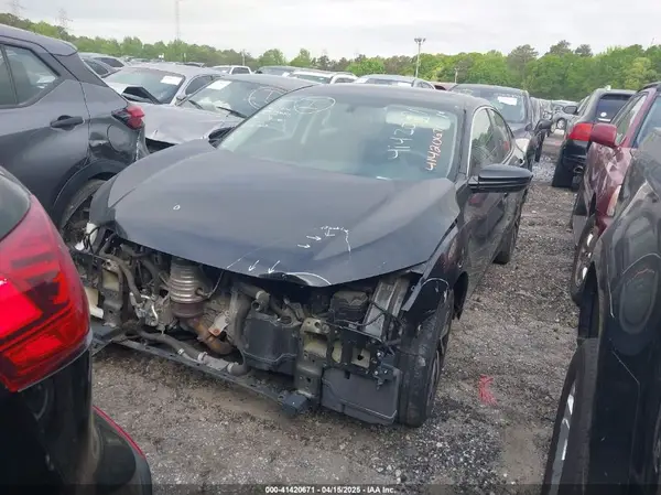 2HGFC2F73JH528034 2018 HONDA CIVIC - Image 2