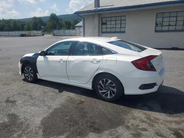 2HGFC2F73JH529006 2018 HONDA CIVIC - Image 2