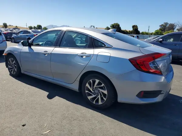 2HGFC2F73JH529961 2018 HONDA CIVIC - Image 2