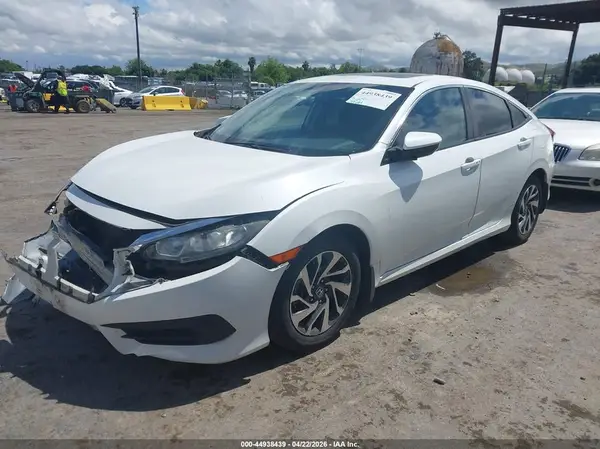 2HGFC2F73JH535159 2018 HONDA CIVIC - Image 2