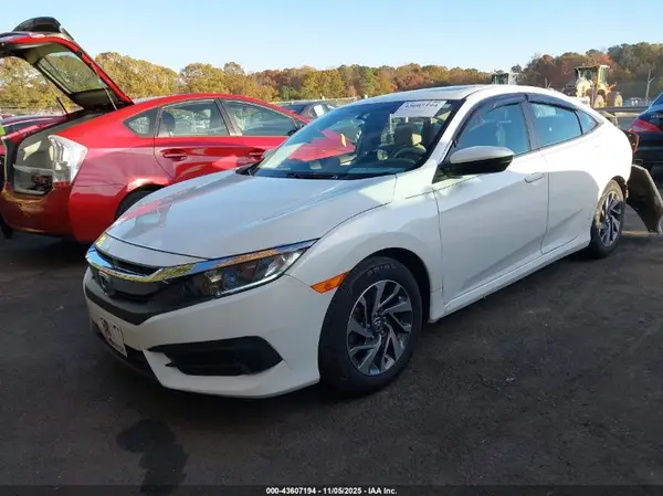 2HGFC2F73JH546114 2018 HONDA CIVIC - Image 2