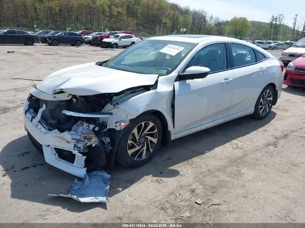 2HGFC2F73JH546145 2018 HONDA CIVIC - Image 2