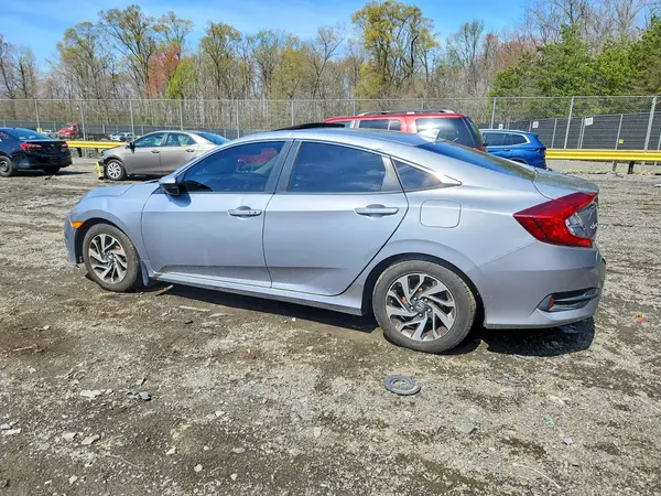 2HGFC2F73JH551006 2018 HONDA CIVIC - Image 2