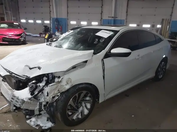 2HGFC2F73JH553211 2018 HONDA CIVIC - Image 2