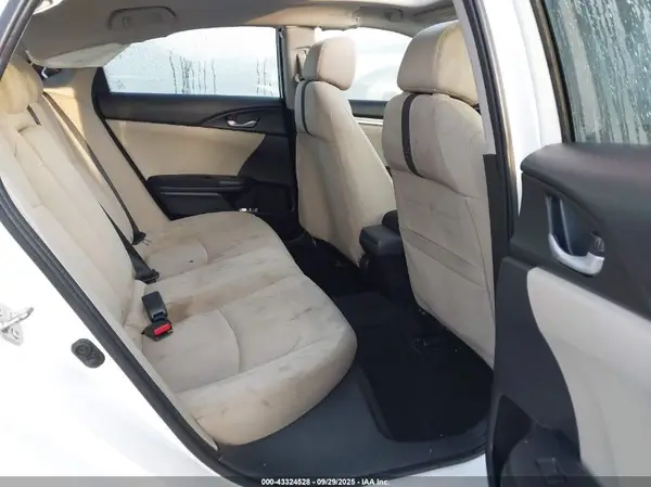 2HGFC2F73JH556593 2018 HONDA CIVIC - Image 8