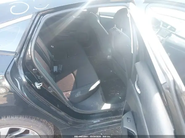 2HGFC2F73JH563043 2018 HONDA CIVIC - Image 8