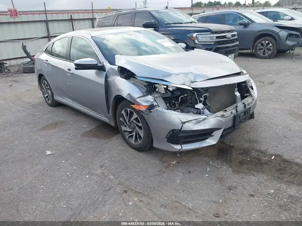 2HGFC2F73JH568856 2018 HONDA CIVIC - Image 1