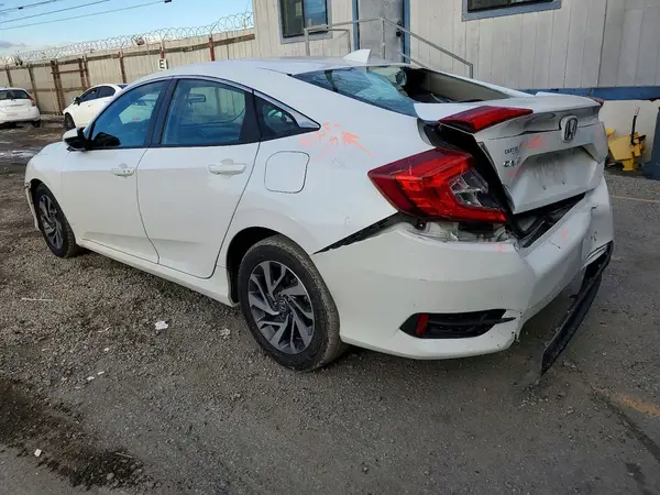 2HGFC2F73JH574821 2018 HONDA CIVIC - Image 2