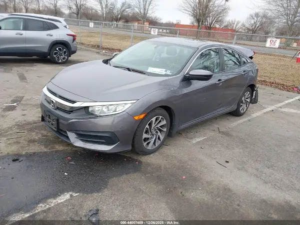2HGFC2F73JH576326 2018 HONDA CIVIC - Image 2