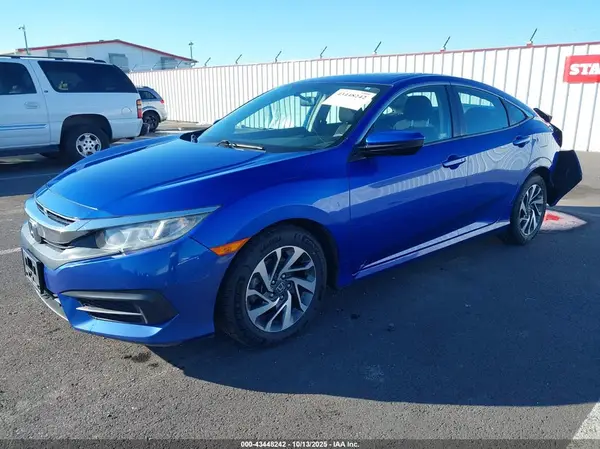 2HGFC2F73JH578853 2018 HONDA CIVIC - Image 2