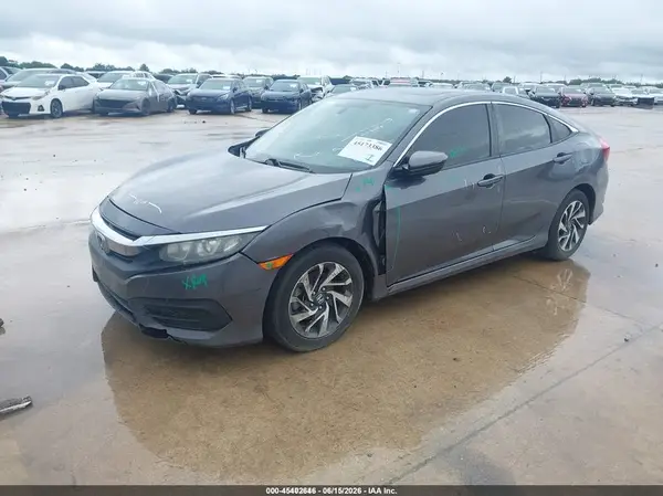 2HGFC2F73JH582658 2018 HONDA CIVIC - Image 2