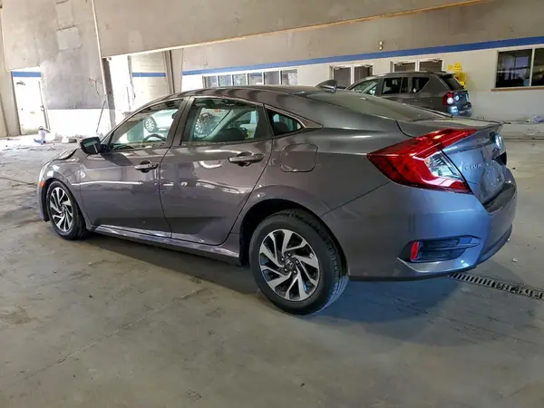 2HGFC2F73JH582675 2018 HONDA CIVIC - Image 2