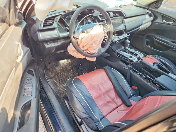 2HGFC2F73JH583390 2018 HONDA CIVIC - Image 8
