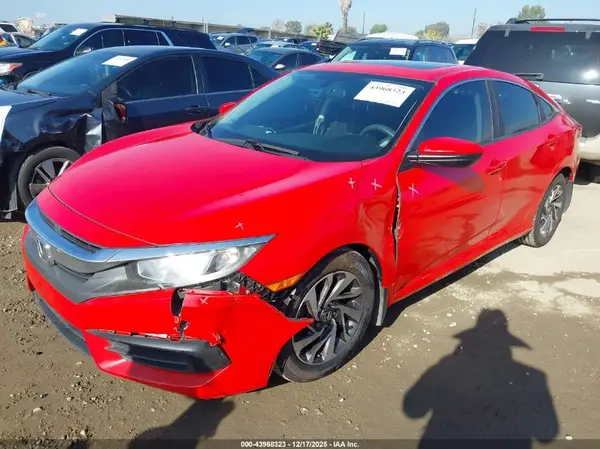 2HGFC2F73JH587536 2018 HONDA CIVIC - Image 2