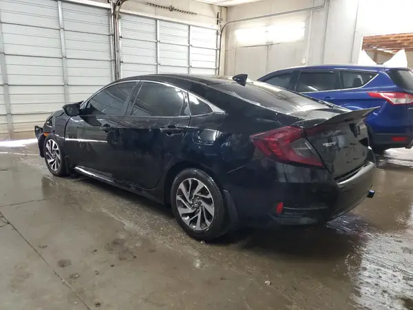 2HGFC2F73JH587973 2018 HONDA CIVIC - Image 2
