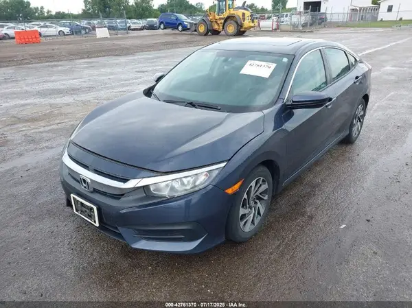 2HGFC2F73JH606456 2018 HONDA CIVIC - Image 2