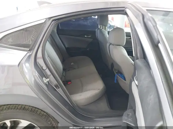 2HGFC2F74JH501182 2018 HONDA CIVIC - Image 8