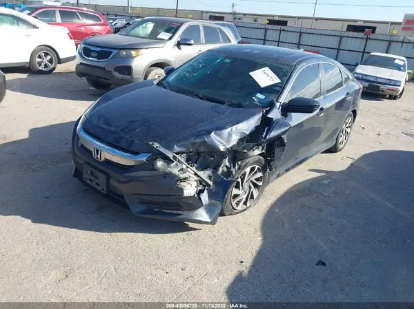 2HGFC2F74JH509895 2018 HONDA CIVIC - Image 2