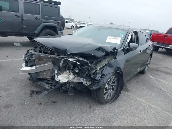 2HGFC2F74JH526597 2018 HONDA CIVIC - Image 2