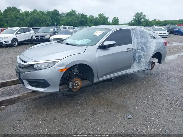 2HGFC2F74JH527801 2018 HONDA CIVIC - Image 2