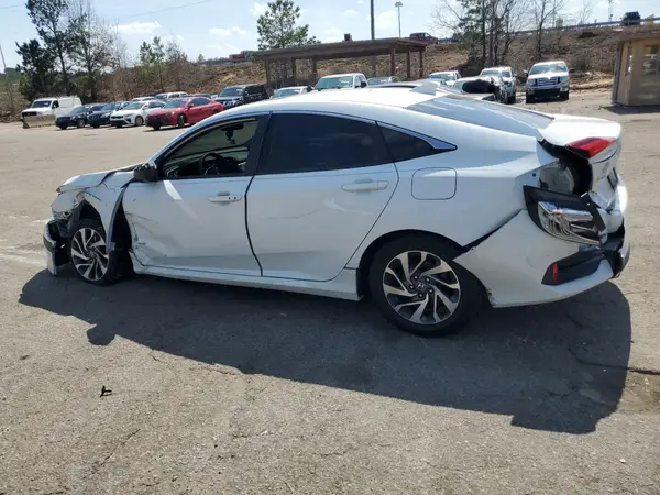 2HGFC2F74JH531637 2018 HONDA CIVIC - Image 2