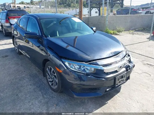 2HGFC2F74JH536949 2018 HONDA CIVIC - Image 1