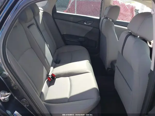 2HGFC2F74JH536949 2018 HONDA CIVIC - Image 8