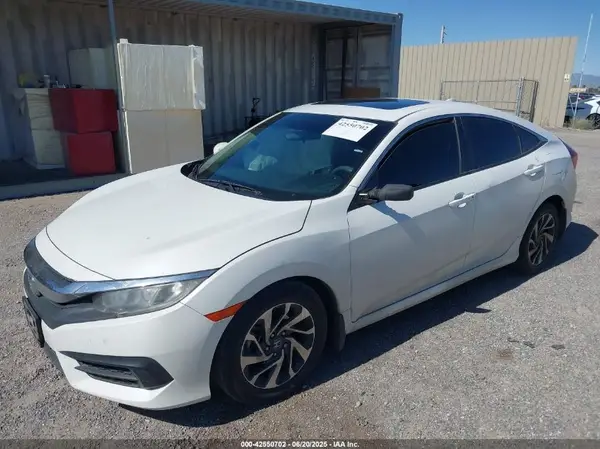 2HGFC2F74JH542640 2018 HONDA CIVIC - Image 2