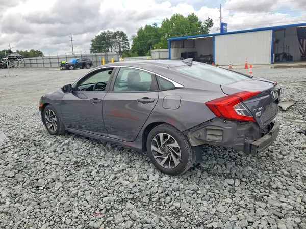 2HGFC2F74JH547577 2018 HONDA CIVIC - Image 2
