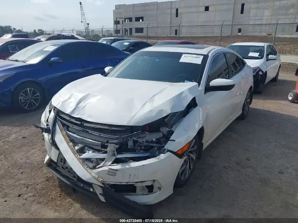 2HGFC2F74JH551595 2018 HONDA CIVIC - Image 2