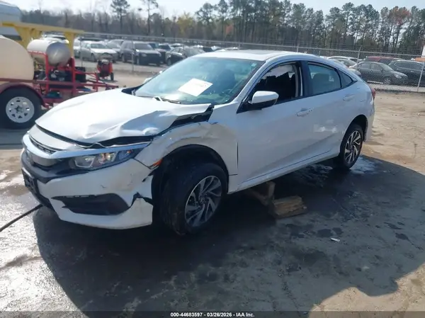 2HGFC2F74JH551774 2018 HONDA CIVIC - Image 2