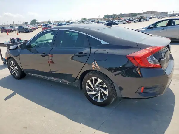 2HGFC2F74JH553489 2018 HONDA CIVIC - Image 2