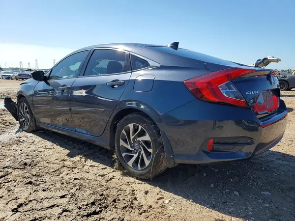 2HGFC2F74JH555162 2018 HONDA CIVIC - Image 2