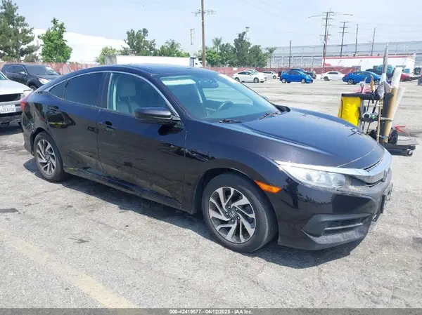 2HGFC2F74JH558773 2018 HONDA CIVIC - Image 1
