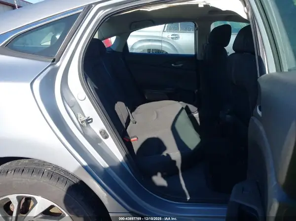 2HGFC2F74JH559549 2018 HONDA CIVIC - Image 8
