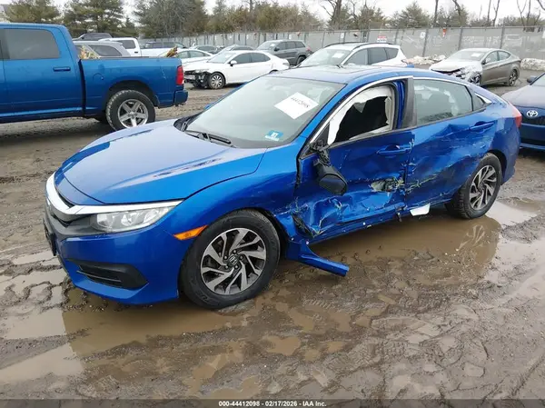 2HGFC2F74JH561639 2018 HONDA CIVIC - Image 2
