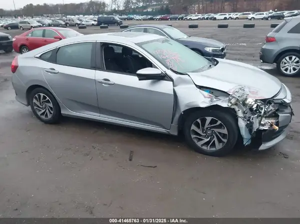 2HGFC2F74JH562984 2018 HONDA CIVIC - Image 1