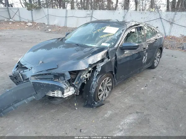 2HGFC2F74JH569837 2018 HONDA CIVIC - Image 2