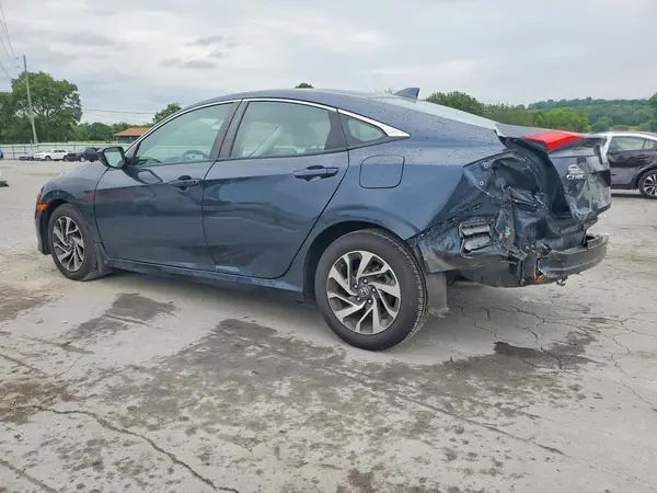 2HGFC2F74JH582815 2018 HONDA CIVIC - Image 2