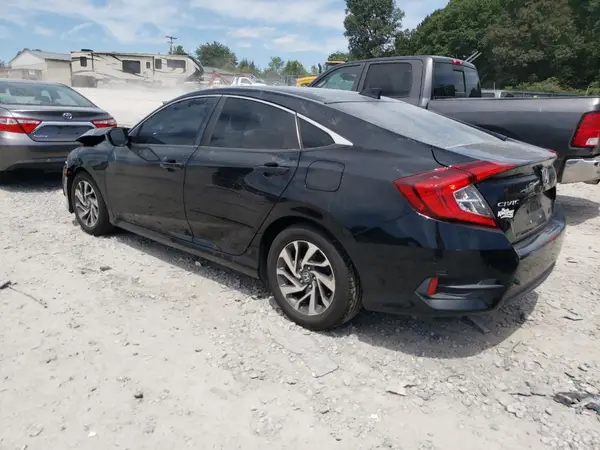 2HGFC2F74JH590980 2018 HONDA CIVIC - Image 2