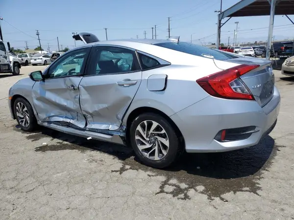 2HGFC2F74JH592082 2018 HONDA CIVIC - Image 2